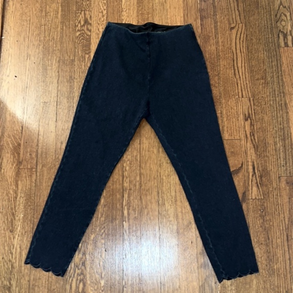 Scalloped hem jeggings - slightly cropped.